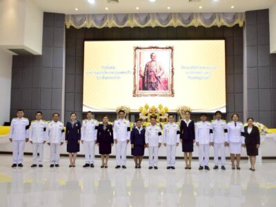 สำนักตรวจเงินแผ่นดินจังหวัดสุรินทร์ เข้าร่วมงานรัฐพิธีวันที่ระลึก “พระบาทสมเด็จพระพุทธยอดฟ้าจุฬาโลกมหาราช และวันที่ระลึกมหาจักรีบรมราชวงศ์” จังหวัดสุรินทร์ ในวันจันทร์ที่ ๖ เมษายน ๒๕๖๙ เวลา ๐๗.๐๐ น.